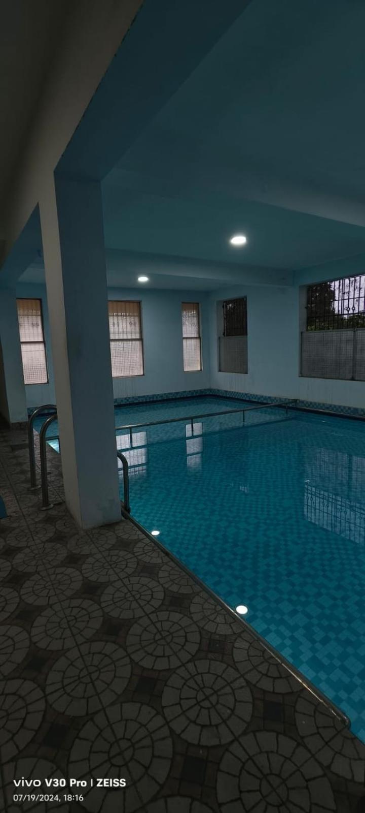 The Lake Farm House Villa Chennai Bagian luar foto