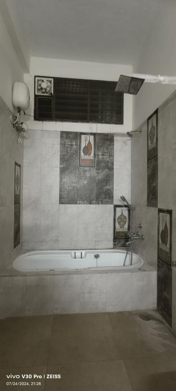 The Lake Farm House Villa Chennai Bagian luar foto